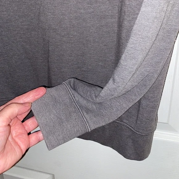 The North Face Men’s Medium. With hood. - Picture 7 of 8